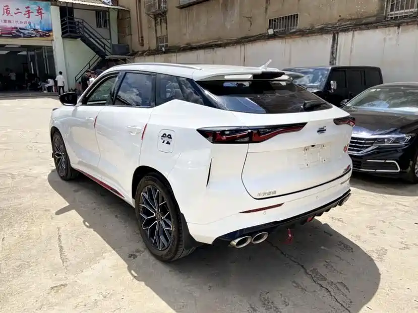Changan Oushang Changan Oushang Z6 2023 Blue Whale 1.5T DCT Smart Edition 2022 - thumbnail 9