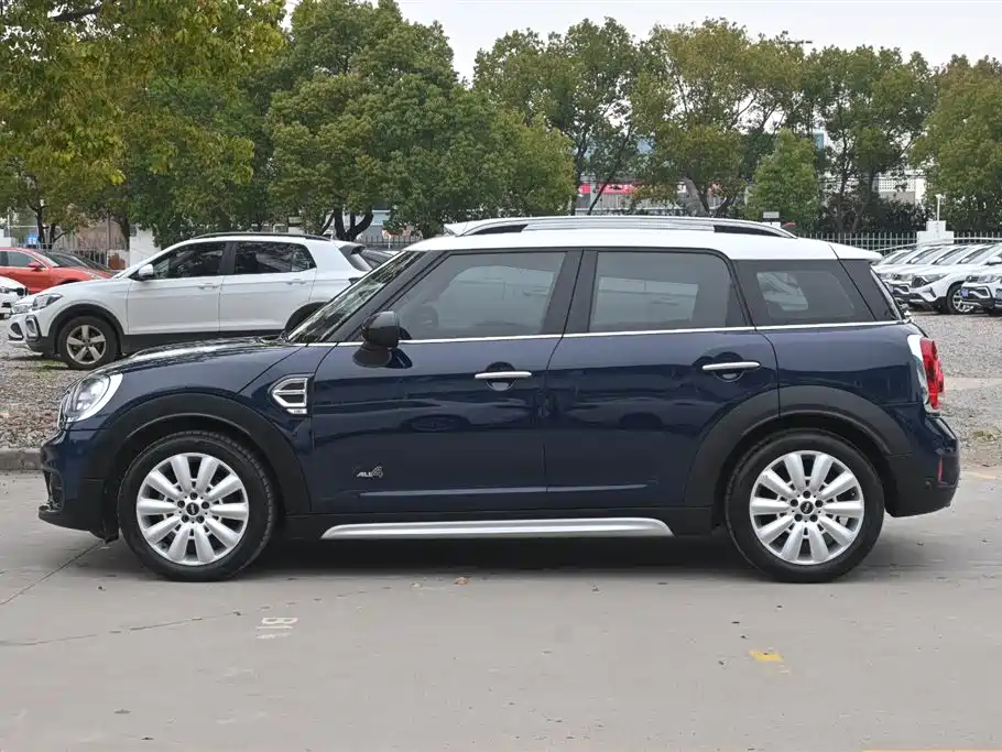 MINI MINI Countryman 2017 1.5T Cooper ALL4 Traveler 2018 - thumbnail 3
