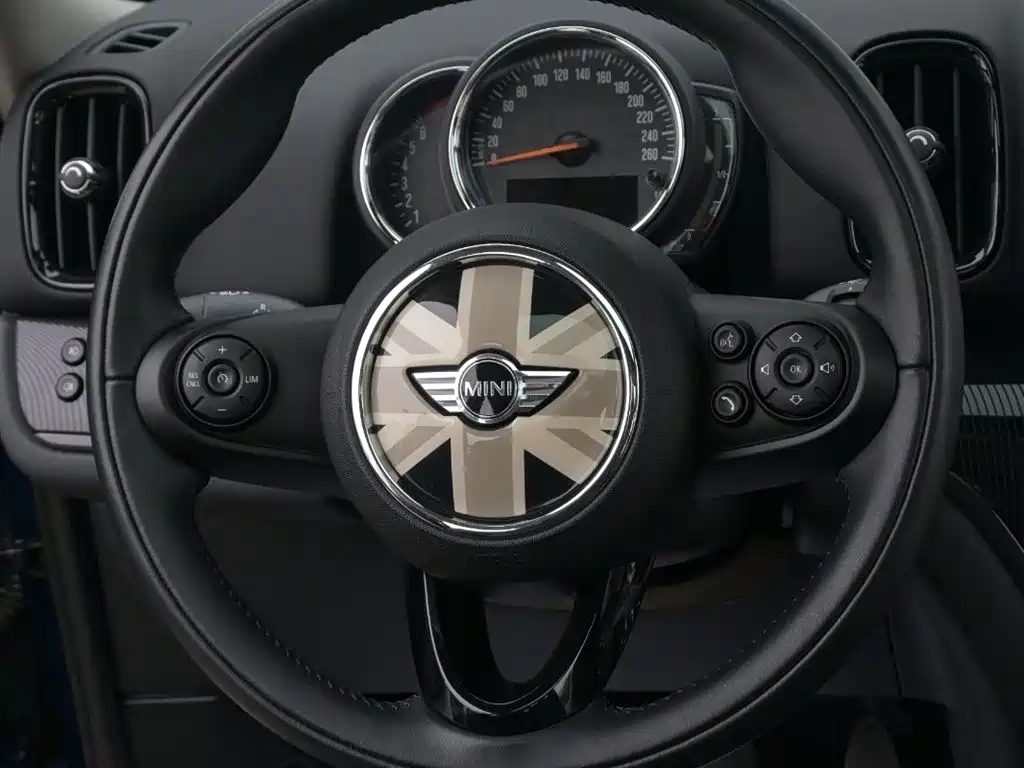 MINI MINI Countryman 2017 1.5T Cooper ALL4 Traveler 2018 - thumbnail 11
