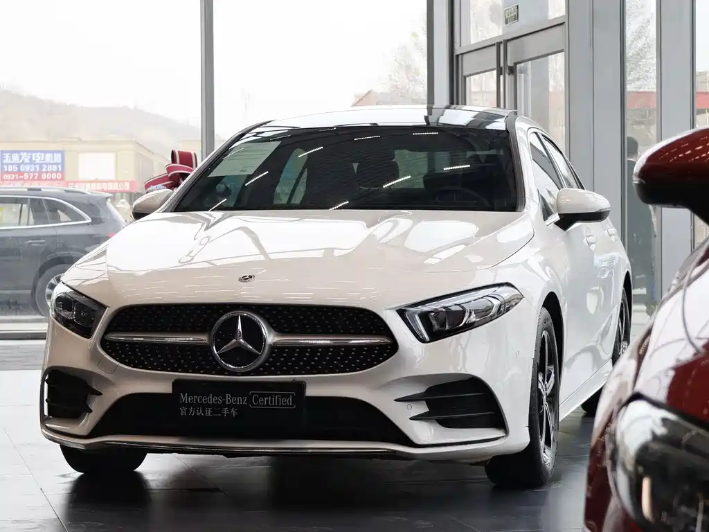Mercedes-Benz Mercedes-Benz A-Class 2022 Facelift A 200 L Sport Sedan Fashion Edition 2023