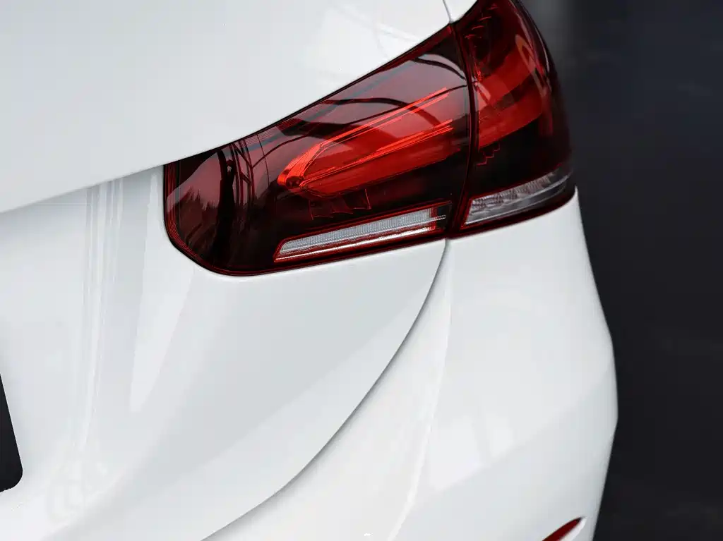 Mercedes-Benz Mercedes-Benz A-Class 2022 Facelift A 200 L Sport Sedan Fashion Edition 2023 - thumbnail 9