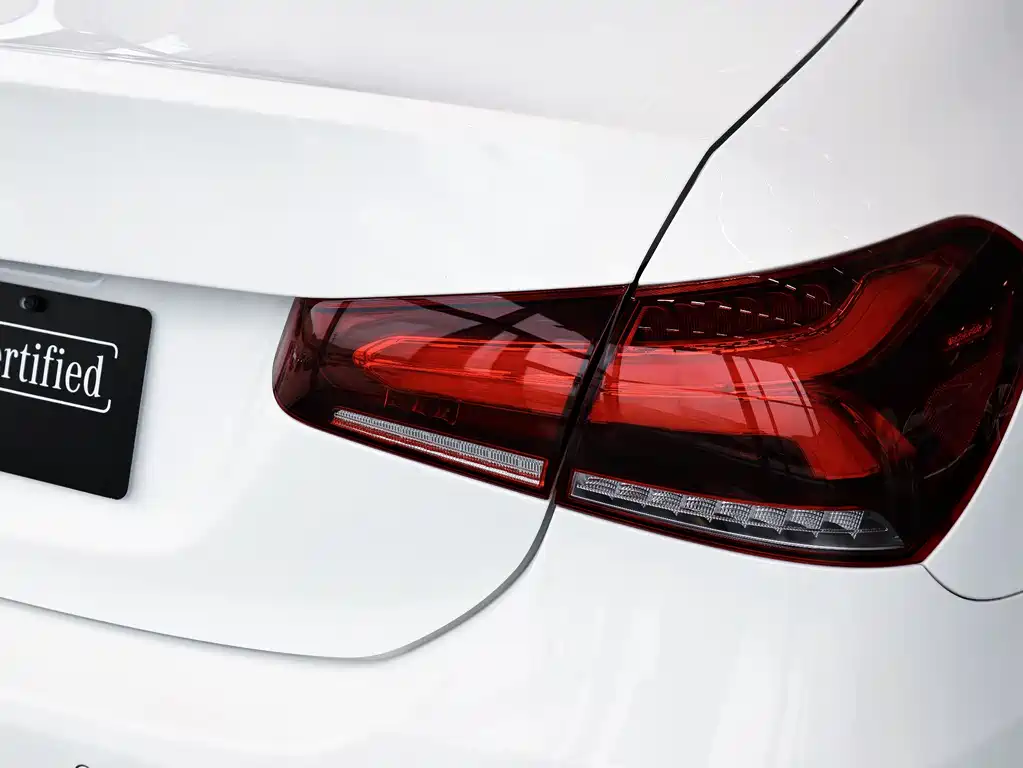 Mercedes-Benz Mercedes-Benz A-Class 2022 Facelift A 200 L Sport Sedan Fashion Edition 2023 - thumbnail 12