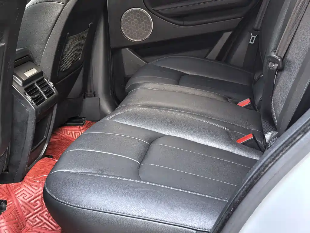 Land Rover Range Rover Evoque 2018 240PS SE Dynamic Premium 2018 - thumbnail 5