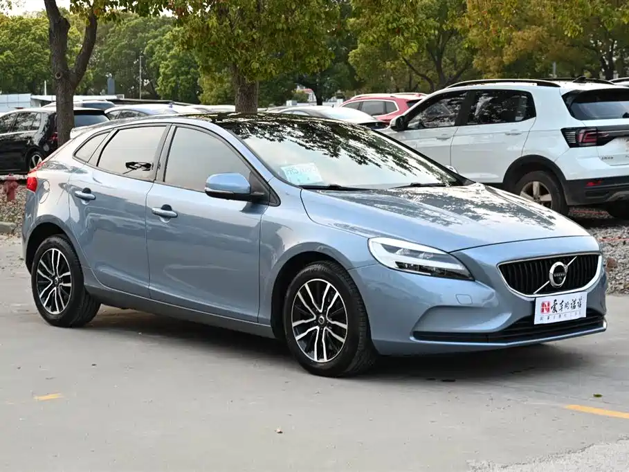 Volvo Volvo V40 2019 T3 Momentum 2019 - thumbnail 5