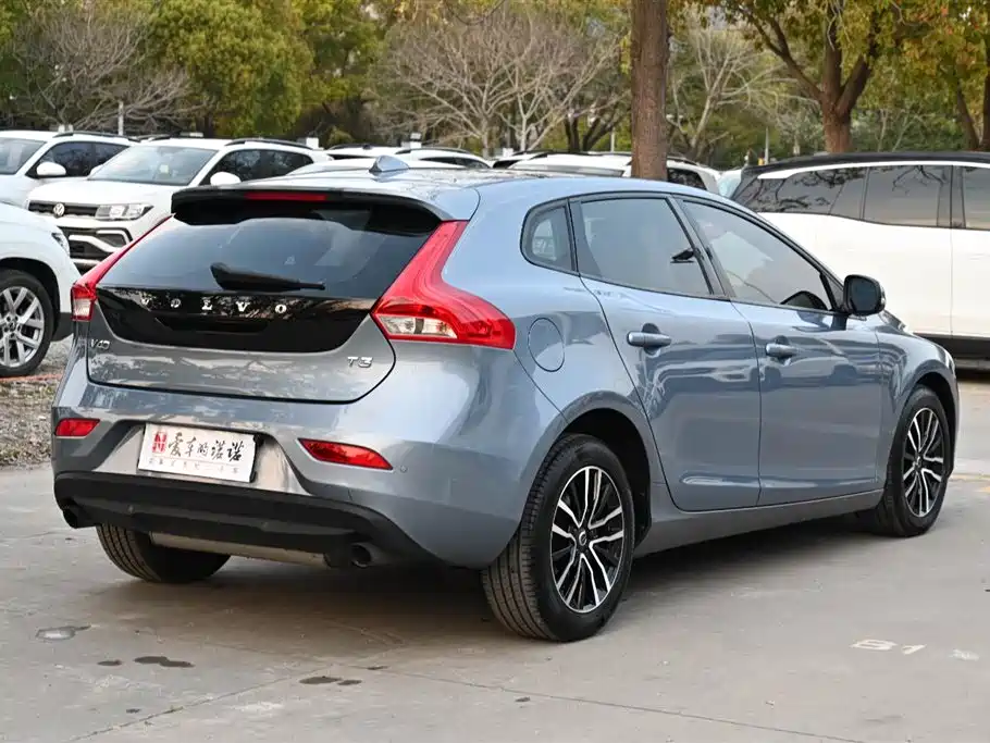 Volvo Volvo V40 2019 T3 Momentum 2019 - thumbnail 8