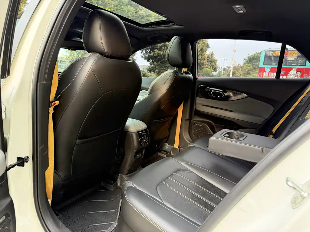 GAC Trumpchi Lingpai 2021 270T DCT J16 Edition 2022 - thumbnail 8
