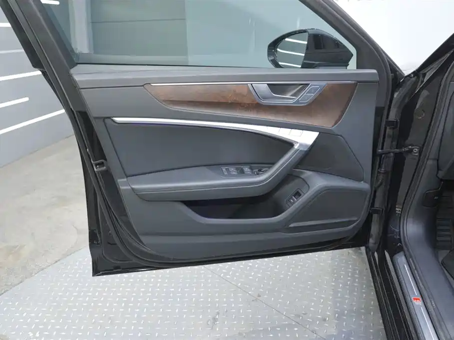 Audi Audi A6L 2023 45 TFSI quattro Premium Dynamic Edition 2023 - thumbnail 13