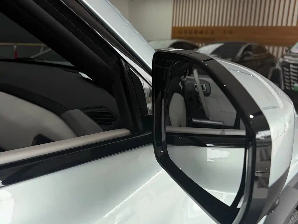 Fangchengbao Ti 3 2025 501KM AWD Ultra Edition 2025 - thumbnail 4