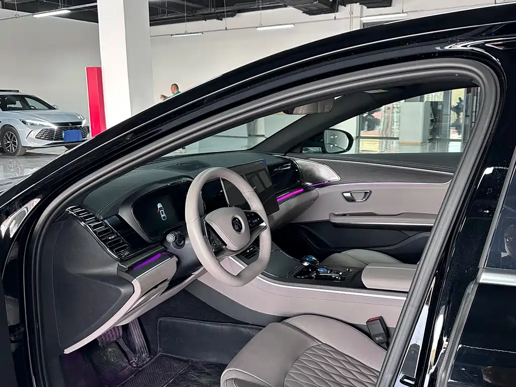 BYD BYD Han 2025 DM-i Intelligent Driving Edition 125KM LiDAR Flagship Model 2025 - thumbnail 4