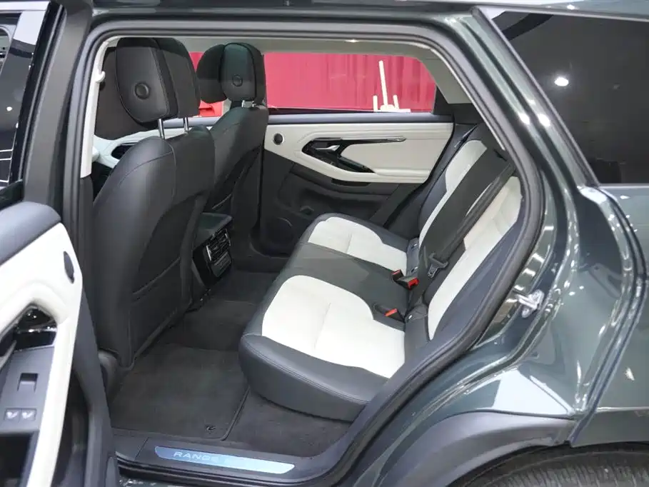 Land Rover Range Rover Evoque 2022 L 249PS R-Dynamic Luxury Edition 2024 - thumbnail 18