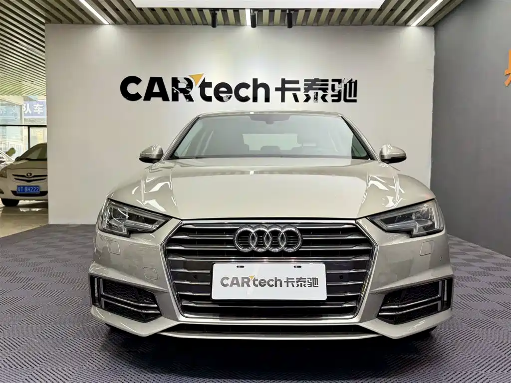 Audi Audi A4L 2019 40 TFSI Advanced Model VI 2020 - thumbnail 2