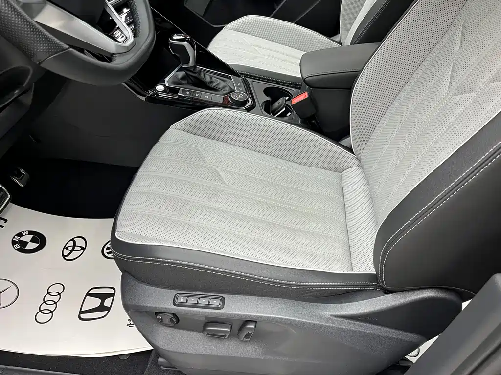 Volkswagen Tayron 2024 380TSI 4Motion R-Line Pro Intelligent Edition 2025 - thumbnail 18