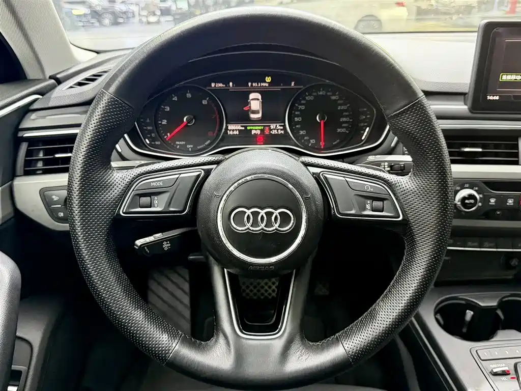 Audi Audi A4L 2019 40 TFSI Advanced Model VI 2020 - thumbnail 9