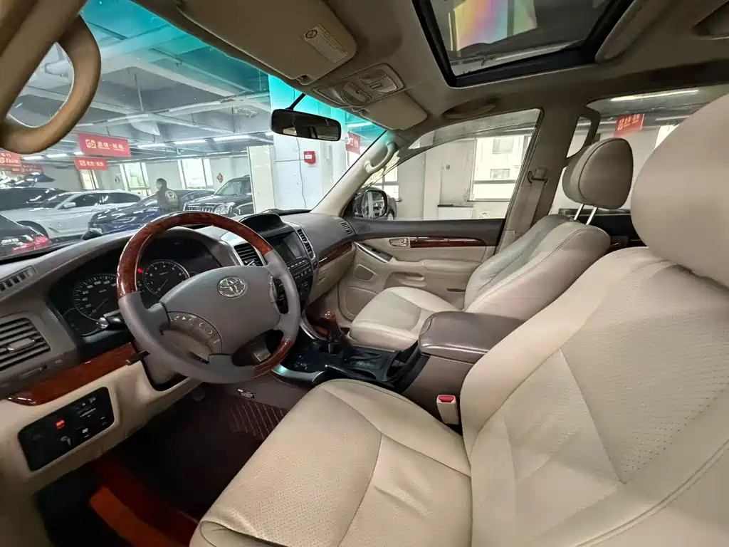 Toyota Toyota Land Cruiser Prado 2006 4.0L Automatic VX NAVI Edition 2009 - thumbnail 4