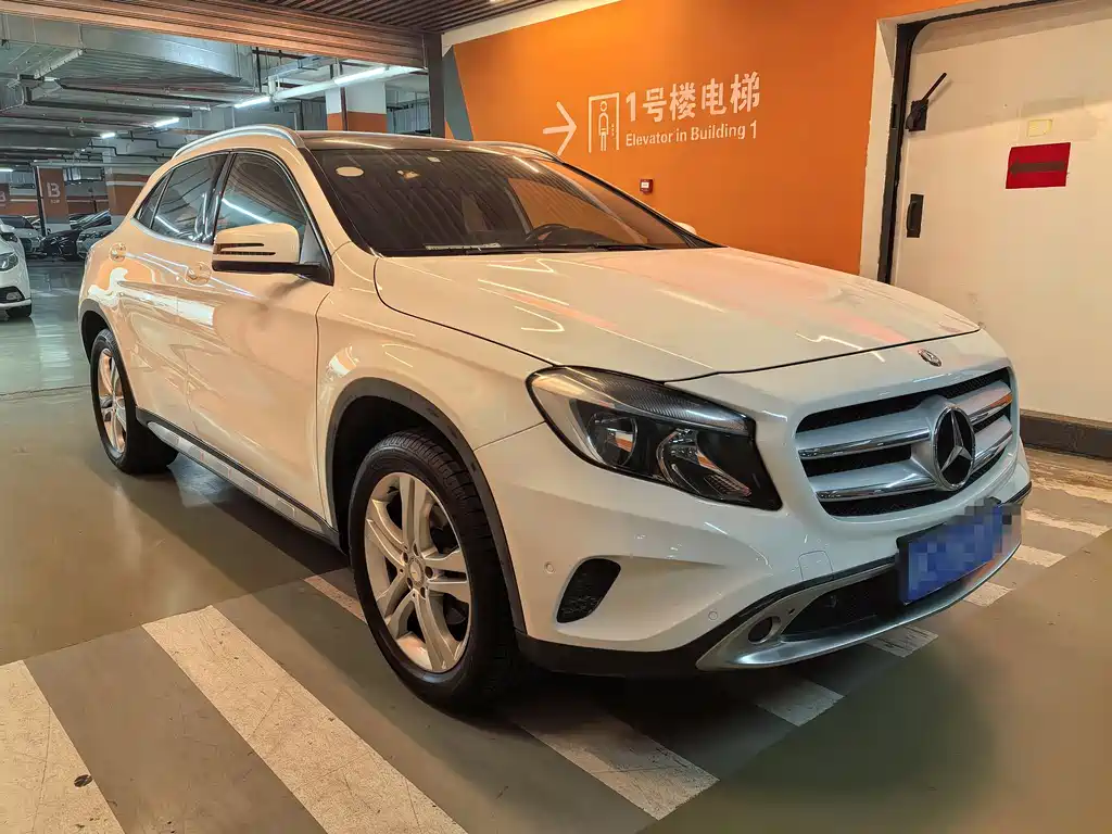 Mercedes-Benz Mercedes-Benz GLA 2016 GLA 200 Sport Edition 2016 - thumbnail 3