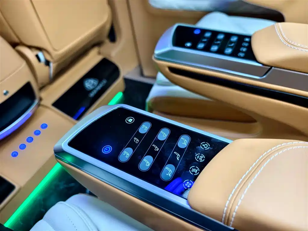 Mercedes-Benz Viano 2018 2.0T Business Edition China VI 2019 - thumbnail 20