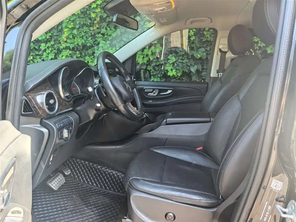 Mercedes-Benz Mercedes-Benz V-Class 2018 V 260 L Premium Long Wheelbase Edition Euro V 2018 - thumbnail 5
