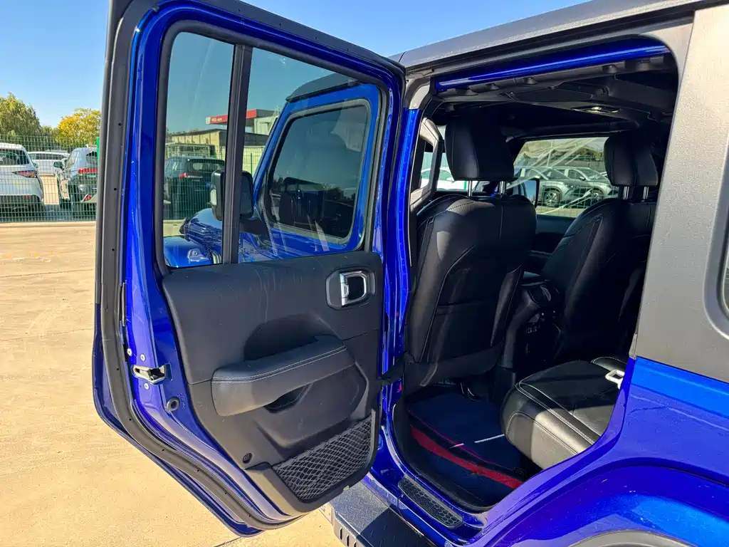 Jeep Jeep Wrangler 2019 2.0T Sahara 4-Door Edition China V 2020 - thumbnail 13