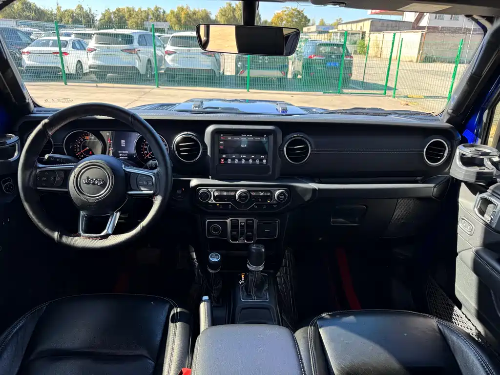 Jeep Jeep Wrangler 2019 2.0T Sahara 4-Door Edition China V 2020 - thumbnail 16