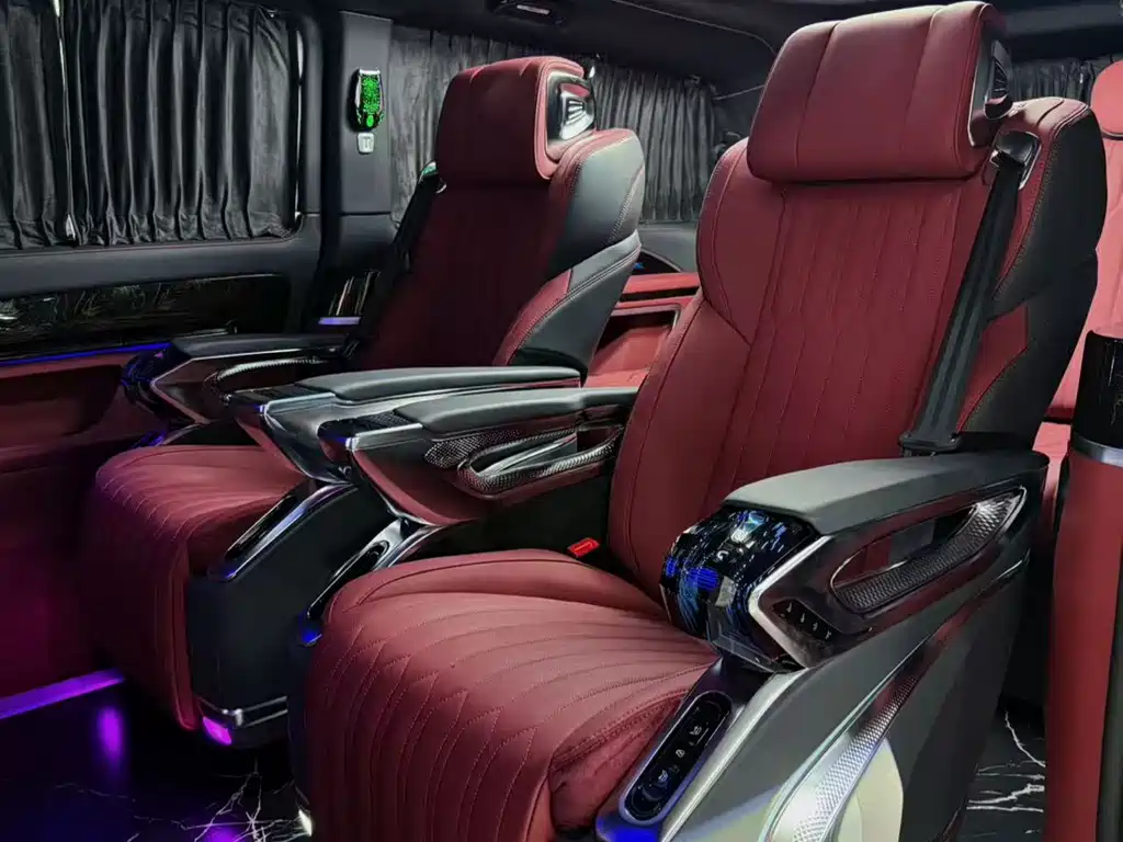 Mercedes-Benz Viano 2024 2.0T Business Edition 7-seater 2025 - thumbnail 3