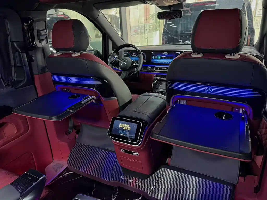 Mercedes-Benz Viano 2024 2.0T Business Edition 7-seater 2025 - thumbnail 4