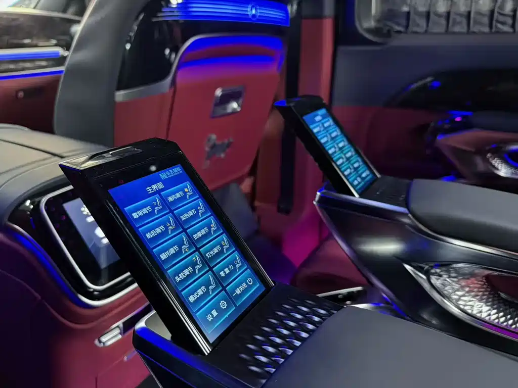 Mercedes-Benz Viano 2024 2.0T Business Edition 7-seater 2025 - thumbnail 7