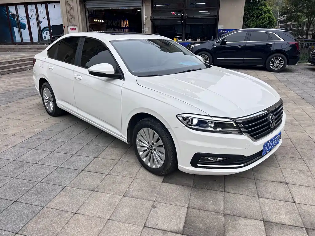 Volkswagen Lavida 2021 1.5L Automatic Comfort Edition 2021 - thumbnail 3