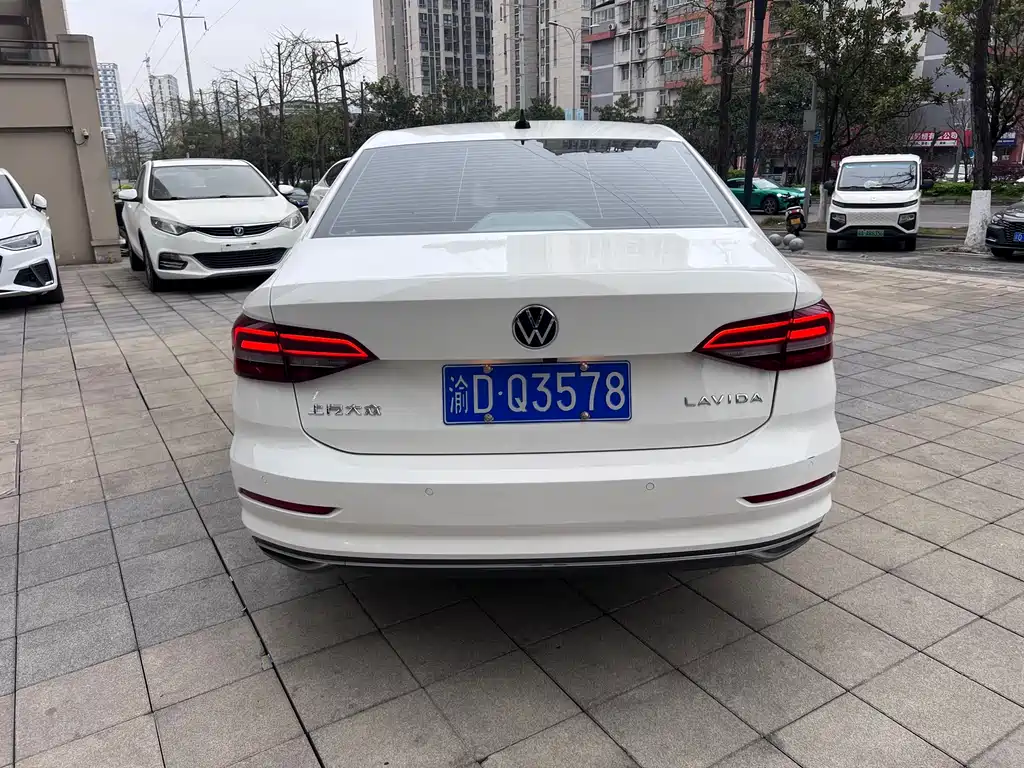 Volkswagen Lavida 2021 1.5L Automatic Comfort Edition 2021 - thumbnail 5