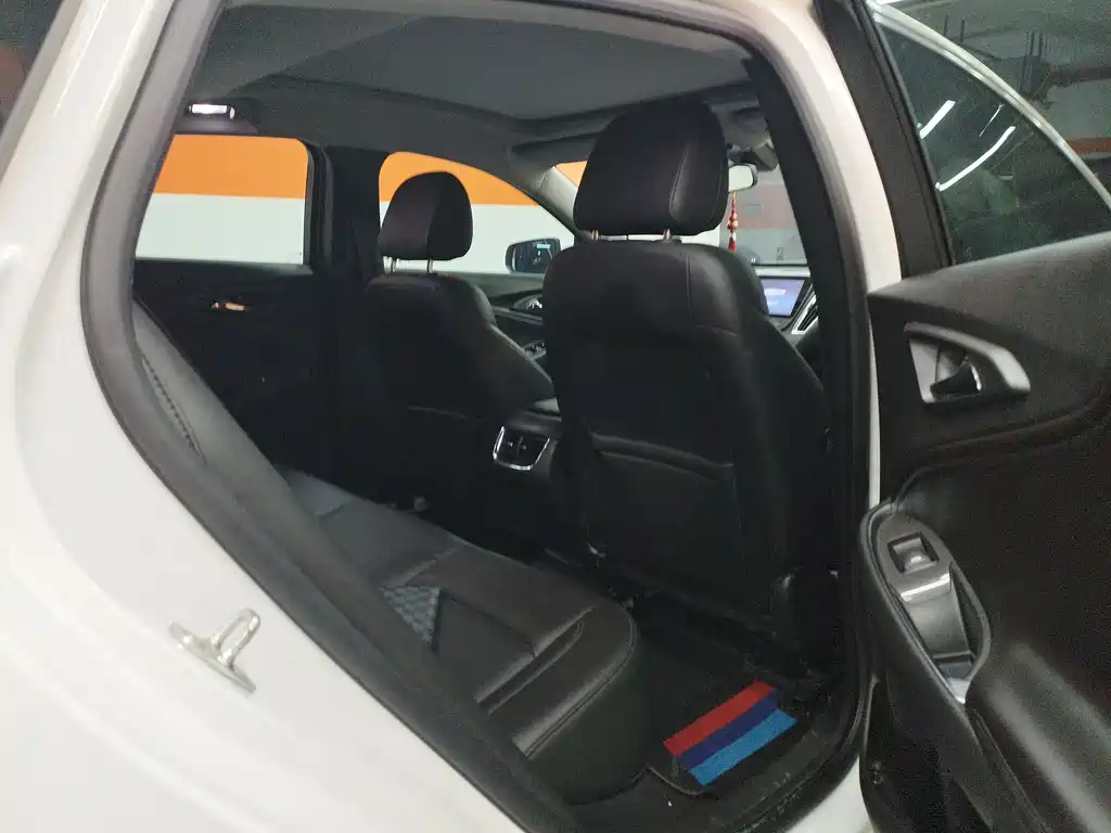 Chevrolet Malibu XL 2021 535T Automatic Sport Edition 2021 - thumbnail 6