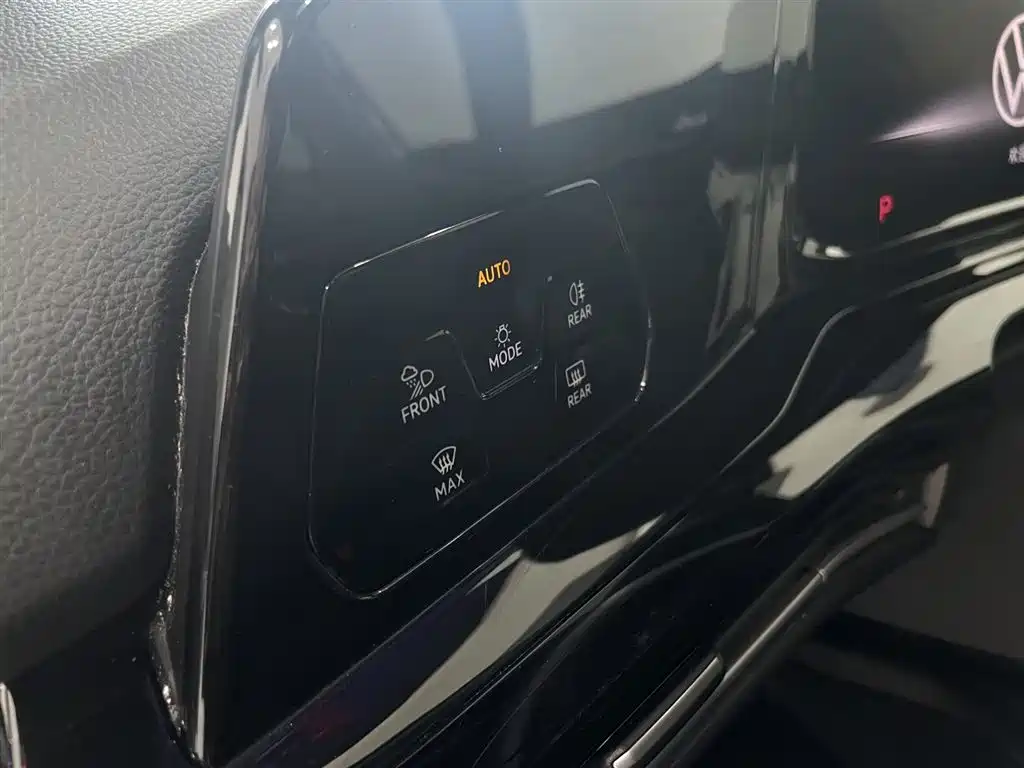 Volkswagen Volkswagen Golf 2021 280TSI DSG R-Line 2022 - thumbnail 17
