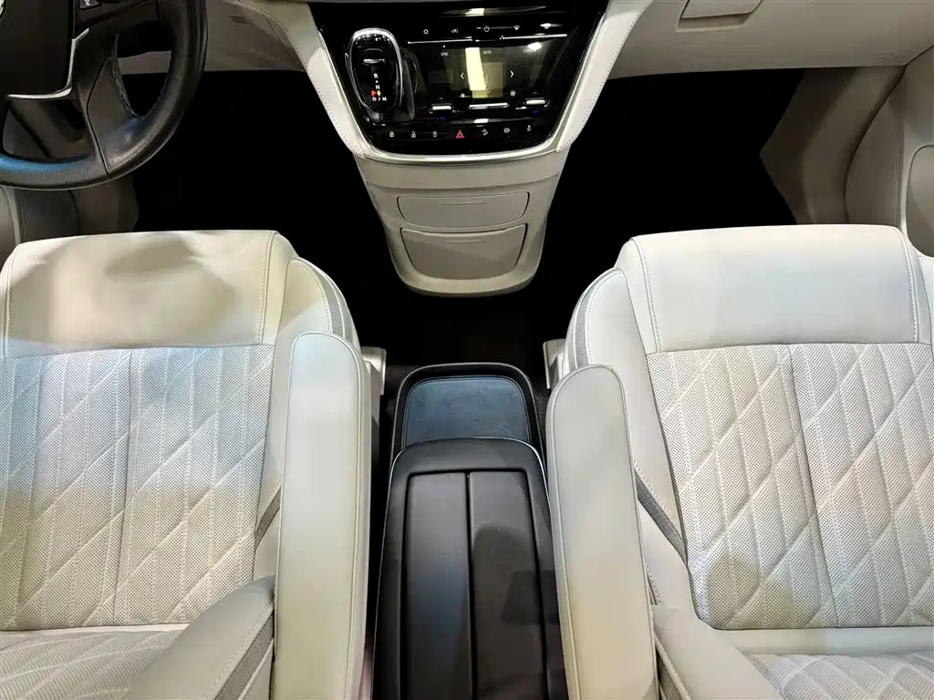 Buick Buick GL8 2023 ES Landmark Luxury and Joy Edition 2023 - thumbnail 21
