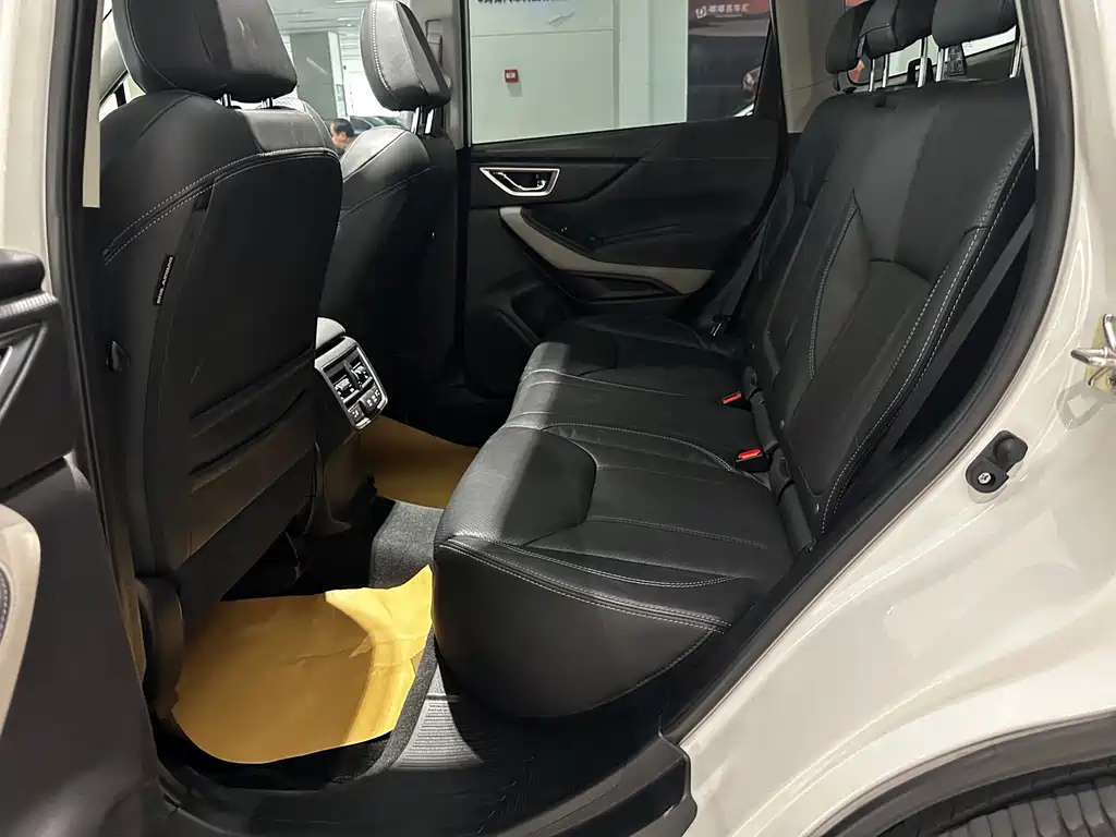 Subaru Subaru Forester 2022 2.0i AWD Premium Edition EyeSight 2023 - thumbnail 16