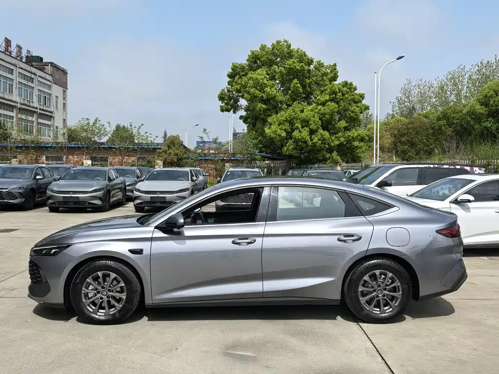 BYD (BYD Auto) BYD Qin L 2025 DM-i Intelligent Driving Edition 80KM Leading Model 2025 - thumbnail 3