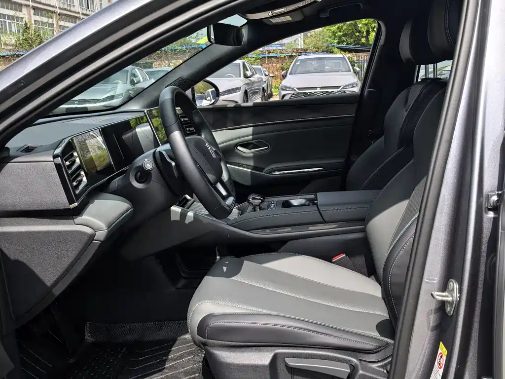 BYD (BYD Auto) BYD Qin L 2025 DM-i Intelligent Driving Edition 80KM Leading Model 2025 - thumbnail 7
