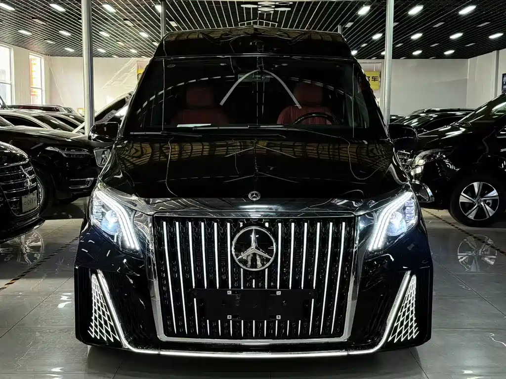 Mercedes-Benz Vito 2024 2.0T Business Edition 7-seater 2025 - thumbnail 2