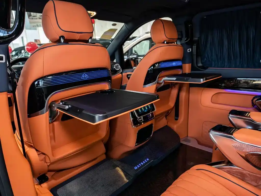 Mercedes-Benz Vito 2024 2.0T Business Edition 7-seater 2025 - thumbnail 4