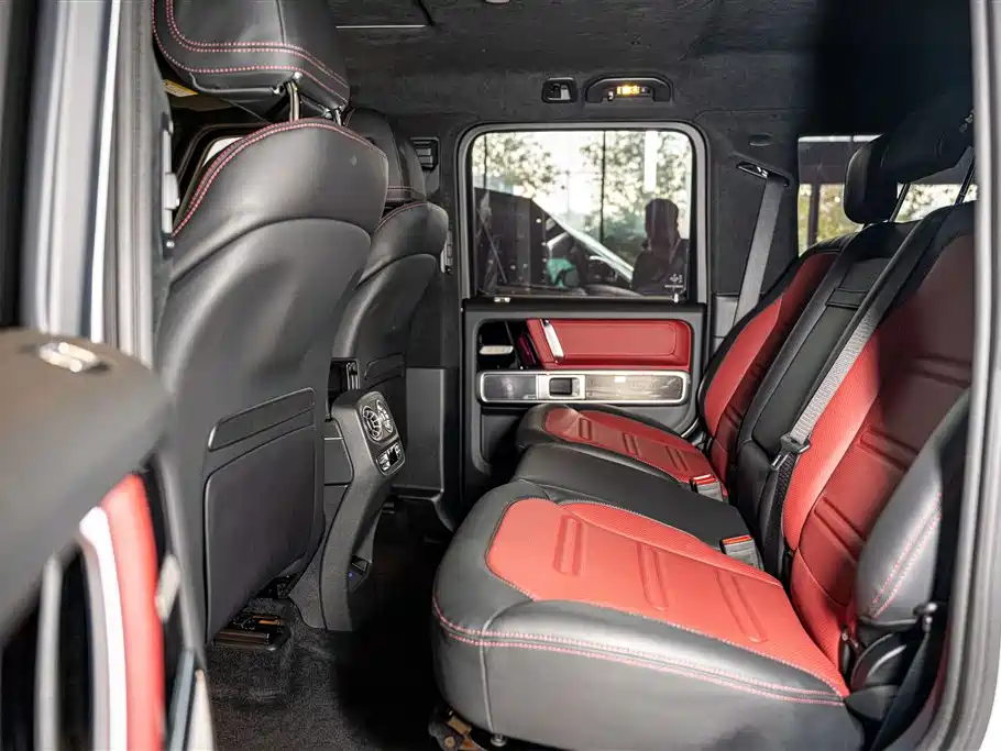 Mercedes-Benz Mercedes-Benz G-Class 2025 G 500 2025 - thumbnail 6