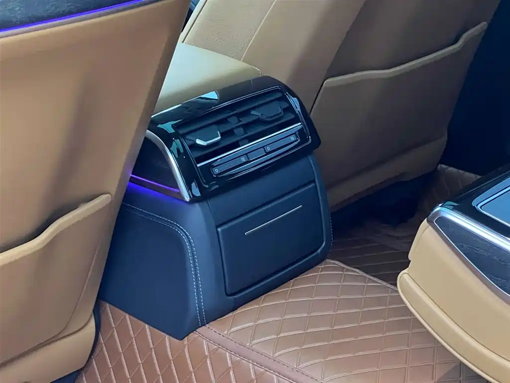 Audi Audi A8 2024 A8L 50 TFSI quattro Premium Selection 2024 - thumbnail 19