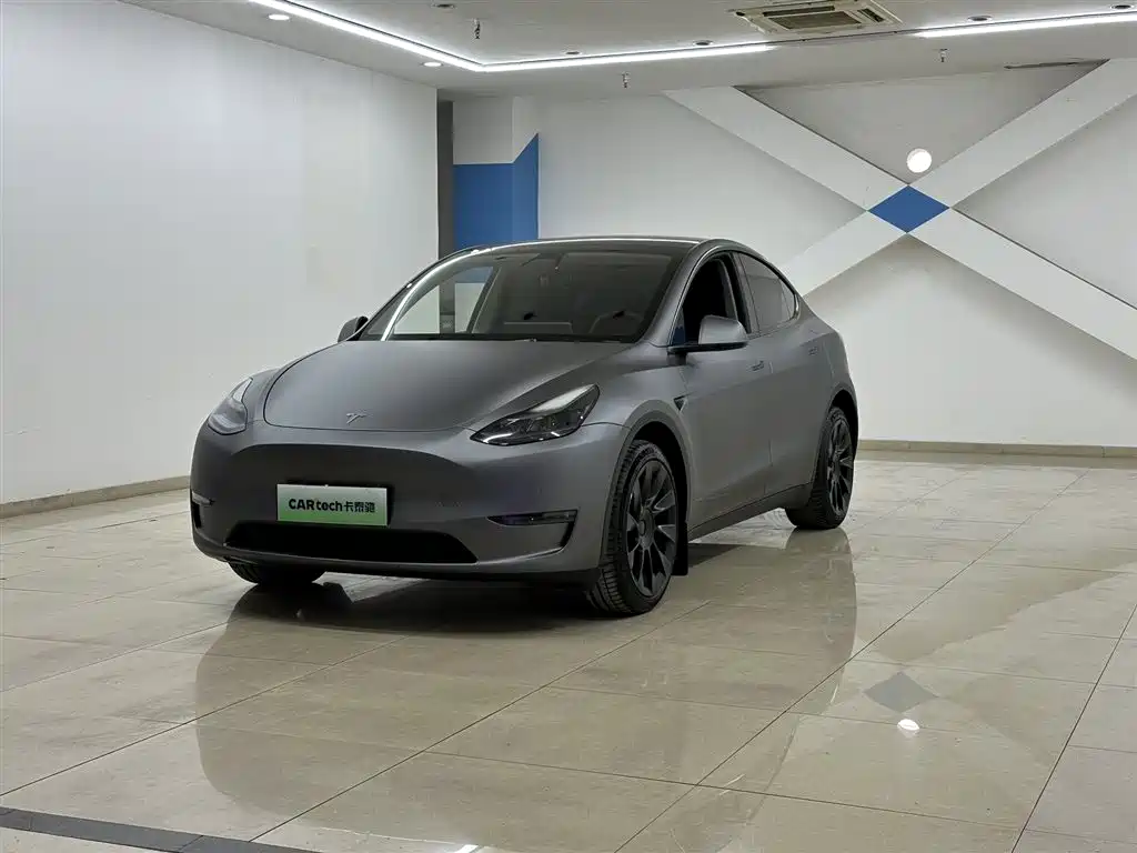 Tesla Model Y Long Range All-Wheel Drive 2022 Refresh 2023