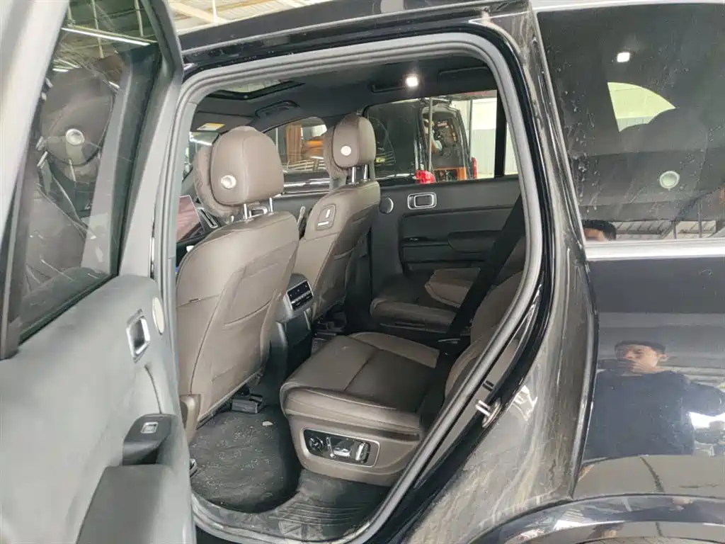 Li Auto Li L8 2023 Pro 2024 - thumbnail 6