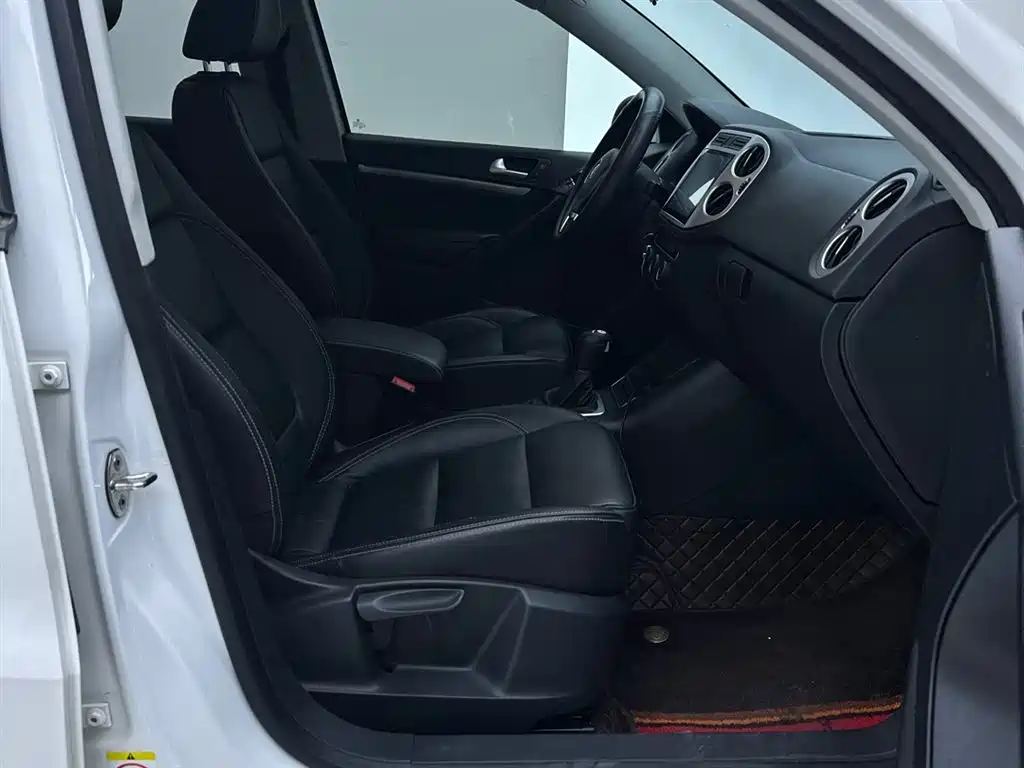 Volkswagen Volkswagen Tiguan 2016 280TSI Automatic 2WD Silk Road Comfort Edition 2017 - thumbnail 17