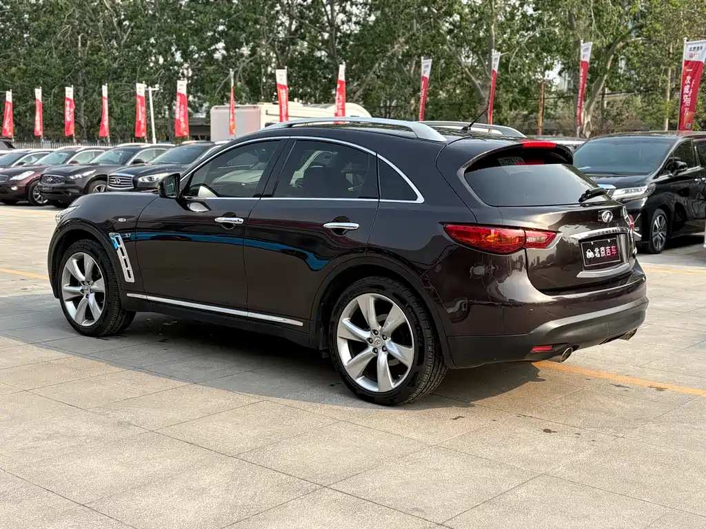 Infiniti Infiniti QX70 2013 3.7L Standard Edition 2015 - thumbnail 6