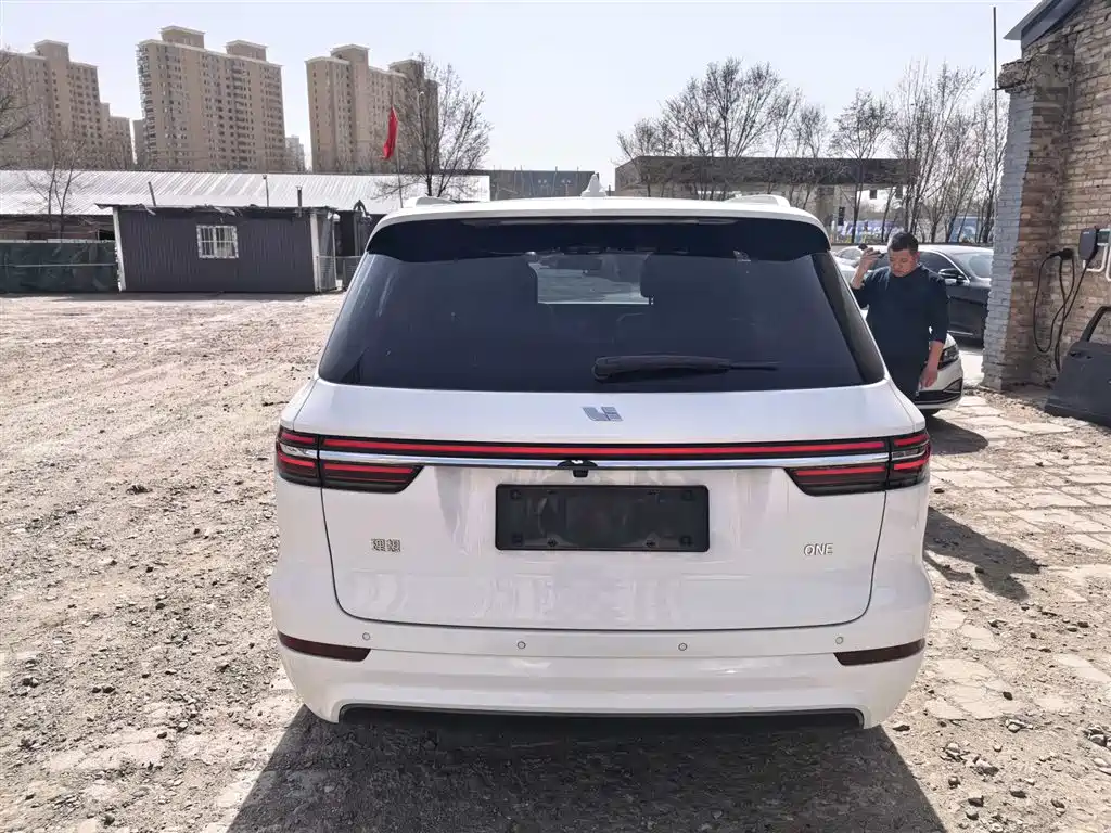 Li Auto Li Auto ONE 2021 Extended-Range 6-Seat Version 2021 - thumbnail 3