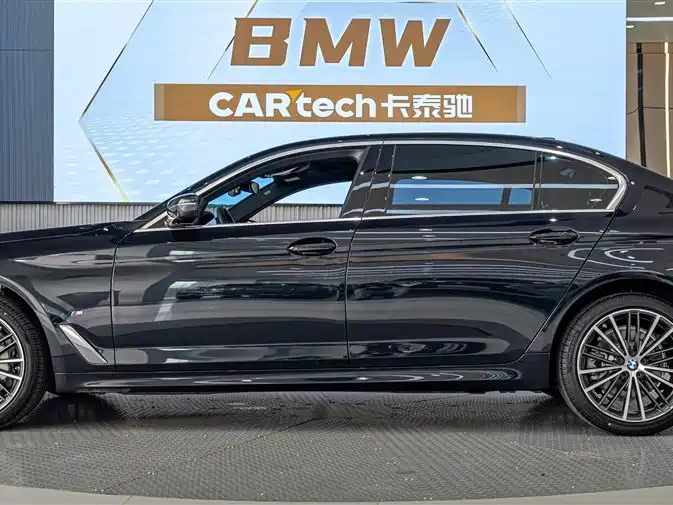 BMW BMW 5 Series 2023 530Li Leading Model M Sport Package 2024 - thumbnail 5
