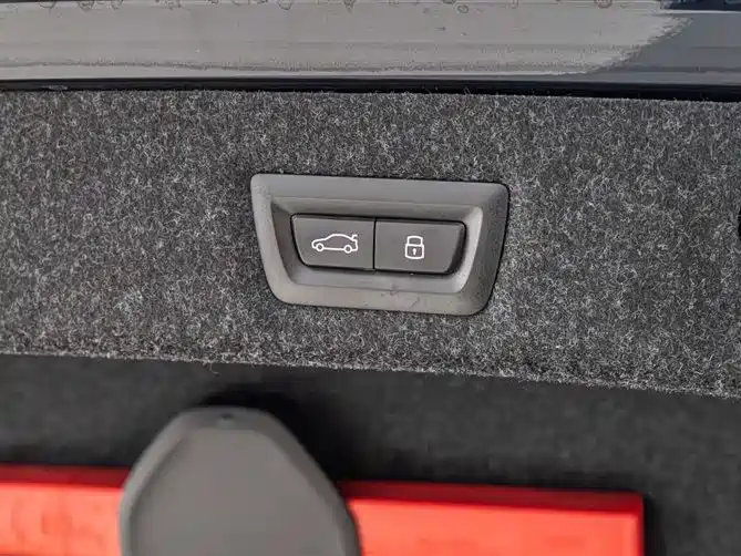 BMW BMW 5 Series 2023 530Li Leading Model M Sport Package 2024 - thumbnail 24