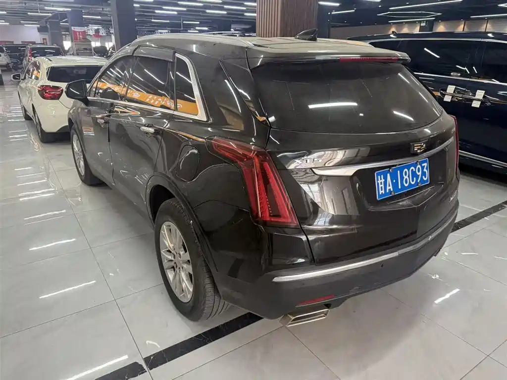 Cadillac Cadillac XT5 2021 28T Technology Edition 2021 - thumbnail 5