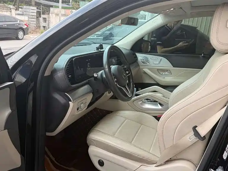 Mercedes-Benz Mercedes-Benz GLE 2020 Facelift GLE 450 4MATIC Dynamic Model 2020 - thumbnail 4