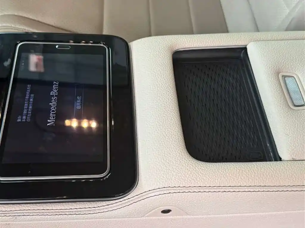 Mercedes-Benz Mercedes-Benz GLE 2020 Facelift GLE 450 4MATIC Dynamic Model 2020 - thumbnail 9