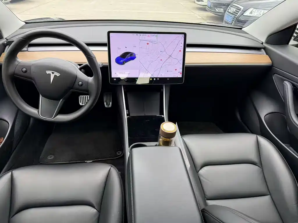 Tesla Model 3 Standard Range Rear-Wheel Drive Upgrade Version 2020 Facelift 2020 - thumbnail 4