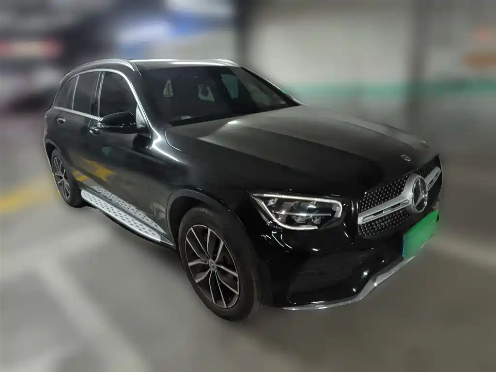 Mercedes-Benz Mercedes-Benz GLC 2022 Facelift GLC 300 L 4MATIC动感型  Note: The "动感型" (Dynamic Model) is typically marketed as the "AMG Line" or "Sport Package" in international markets. A more internationally recognized translation would be:  Mercedes-Benz GLC 2022 Facelift GLC 300 L 4MATIC AMG Line 2022 - thumbnail 3